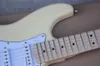 Guitare électrique blanche de lait personnalisée en usine avec manche festonné en érable, pickguard blanc, matériel chromé, peut être personnalisé