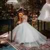 Princess Tulle Ball Gown Flower Girl Dresses For Wedding Party Juvel Neck spetsar Appliced ​​Kids Toddler Birthday Pagent Little Girls First Communion Dress AL6384