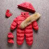 Macacões do bebê Meninos Meninas Macacão de Inverno Macacão de Bebê Pato Para Baixo Macacão Gola De Pele Real Crianças Outerwear Crianças Snowsuit