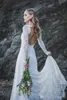 Laço simples mangas compridas praia vestidos de noiva boêmio 2020 v pescoço aberto de volta sexy uma linha vestidos formais para a noiva