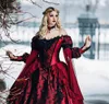 2021 Gothic Sleeping Beauty Princess Medieval Red and Black Ball Gown Wedding Dress Long Sleeve Lace Appliques Victorian Bridal Go3218943