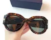 Z1132 Luxury Sunglasses For Women Fashion Cat Eye Simple Designer UV 400 Lens Coating Mirror Lens Color Plated Frame Come With Pac7749635