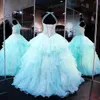 Ruffled Organza kjol quinceanera klänningar 2018 med pärlpärlad bodice ren hög hals spets upp backless ljus himmel blå prom puffy269l