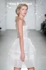 Krótkie Suknie ślubne Linii Sexy Sheer V Neck 3D Kwiat Aplikacje Suknie Ślubne Plaża Mini Summer Sukienka ślubna