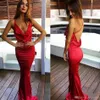 Elegante gewone rode satijnen eenvoudige ontworpen avondjurken sexy backless schede spaghetti riem vloer lengte lange prom feestjurken goedkoop