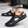 Venda quente-homens clássicos sandálias macias confortáveis ​​homens sapatos de verão Sandálias de couro grande tamanho macio romano confortável verão