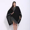Großhandel - Winter neuer Designer-Schal Damen lange Quaste Verdickung Europa und die Vereinigten Staaten Super-Mantel mit doppeltem Verwendungszweck warmer Mantel-Markenschal
