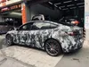 Film vinyle de Camouflage de Pixel d'autocollant numérique vert d'enveloppe de voiture avec la feuille d'emballage auto-adhésive de moteurs de libération d'air