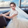 Bröllop Ny Lead European och American Princess Dream Long Drag Tail Retro stor storlek Qi Di Bride Wedding Dress Girl226g