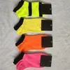 Calzini per adulti di buona qualità Calzini corti da ragazza per ragazzi Calzini sportivi per cheerleader da basket Calzini per adolescenti multicolori con cartone