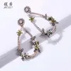 Grossist droppe diamanter pärlor dangle örhängen för kvinnor lyx legering rhinestones ljuskrona örhängen semester strand blommor smycken 2 färger