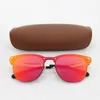 Vente en gros - Lunettes de soleil de qualité supérieure pour femmes Fashion Vassl Gold Metal Frame Lunettes de soleil colorées rouges Lunettes Come Brown Box