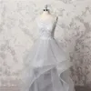 Kabarık Quinceanera Elbiseler Sheer Boyun Dantel ve Organze Ucuz Balo Elbise Seksi Geri Katmanlı Bohemia Kat Uzunluk Boncuk Parti Mezuniyet Önlükleri