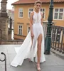 Atrakcyjna Linia Zroszona Plaża Suknie Ślubne Halter Neck Appliqued Side Split Suknie Ślubne Sweep Pociąg Szyfonowy Robe De Mariée