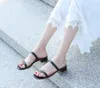 Hot Sale-es Sandalen Damen Sommerschuhe Kätzchenabsatz Sandalen Damen Hausschuhe zum Tragen draußen