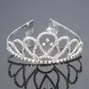 Bridal tiaras med rhinestones bröllop smycken tjejer headpieces födelsedagsfest prestanda pagant kristall kronor bröllop tillbehör bw-zh031