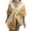 Faux Fur Coat Kvinnor Ponchos och Capes Bridal Shawl Cape Fluffy Vest Coats Kvinnor Abrigo Mujer Fourrure Nya vinterrockar