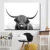 ブラックホワイトハイランド牛牛のキャンバスアートノルディック絵画ポスターとスカンジナビアの壁画
