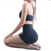 Nieuwe Europese en Amerikaanse dubbelzijdige brokaded naakt fitness shorts, dameship tillen, hoge taille en strakke sport yoga broek