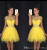 2019 Giallo Nuovo vestito da ritorno a casa Una linea Girocollo trasparente con perline Short Juniors Sweet 15 Laurea Cocktail Party Dress Plus Size Custom Made