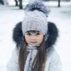赤ちゃんのニットウールの帽子のファックスファーボールポンポムかぎ針編み帽の冬の暖かい幼児子供男の子の女の子のビーニーキャップ5色