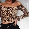 Sexiga Kvinnor Av Skulder Leopard Skriv ut Slim T-shirts Bandeau Toppar Långärmad Kort Bodycon Shirts Clubwear kläder Ny