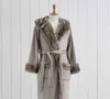 Skromne kobiety PotteryBarn Sleepwear Kobiety Szlafrok Faux Fur Satyna Długi Rękaw Płaszcz Ribbon Sash Robe Prom Druhna Shawel