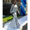Trendig V-Neck Black Girl Hollow Prom Klänningar Silver Mermaid Sheer Applique African Party Gowns Plus Size Vestido de Fiesta Aftonklänning