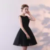 Czarny Klejnot Proste Tulle Bez Rękawów Krótki Krótki Kolana Wedding Guest Guest Dress Lace-up Powrót Plisowane Suknie Wieczorowe Suknie Druhna