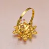 (J0428-met ring) 100 stks / partij elegante bruiloft bloem strass servet ringen, servethouders, met 40mm ring, zilver of goud plating fabriek prijs expert ontwerpkwaliteit