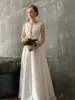 Country Garden Stain Wedding Dresses 2020 Juvel ärmlöst öppet svep Train Modest Simple A Line Brudklänningar Vestido de Novi5525050