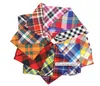 Chien Triangle Bandanas Réglable Pet Chien Chat Cou Écharpe Cravate Noeud Papillon Cravate Bandana Collier Foulard Accessoires Pour Chiens Écharpe À Carreaux Mélanger les couleurs