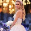 Charmiga Lace Beaded Bröllopsklänningar Strapless Neck Sequined Bridal Gowns Sweep Train Tulle Robe de Mariée