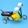 Leerlingen maken materialen, technologiegadgets, doe -het -zelfpakken, reptiele robots, speelgoed voor kinderdagverblijf. Wetenschapsontdekking