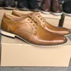 Diseñador Vintage Oxfords Zapatos Cuñas Clásico Moderno Formal Zapatos de vestir para hombres Fiesta Zapato de boda Cuero genuino con caja