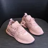 Sneakers kvinna våren 2019 ny koreansk version av Internet kändis löparskor netto andningsfri fritid flygande singel sko tjej