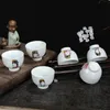 6ピースのギフトセット伝統的な中国の磁器ティーカップ手描きの北京オペラQsing Yiイメージとカップルパターン