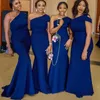 2020 Royal Blue One Shoulder Mermaid Bridesmaid Dresses Sweep Train Enkel Afrikansk Land Bröllop Gästklänningar Maid of Honor Dress Plus Storlek