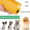 Addestratore repellente portatile, dispositivo antiabbaio 3 in 1 con torcia a LED, deterrente per cani ad ultrasuoni e addestratore antiabbaio