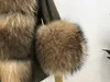 2019 Giacca invernale da donna Cappotto in vera pelliccia grande collo di pelliccia di procione naturale lungo parka piumino d'anatra bianco streetwear moda coreana