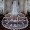 Alta Qualidade 2019 Wedding Veil Lace Appliqued Single Layer Véus Noiva com Pente 3 Metros Longo Capela Mais Barato Comprimento Branco Veil de Marfim