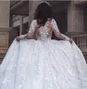 2019 New Arival Puffy Ball Gown Bröllopsklänningar Jewel Neck Långärmad Full Lace Appliques Beaded Illusion Plus Storlek Formella Bröllopklänningar