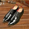 Mode Nieten Große Größe 48 Patent Leder Männer Formelle Schuhe Herren Rote Kleid Schuhe Klassische Herren Oxfords Schuhe Schuhe Herren Business