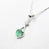 Enkel Emerald Pendant för kontor Kvinna 4 mm * 6 mm Natural Zambia Emerald Silver Hänge med halsband Solid 925 Silver Emerald Smycken