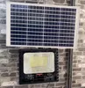 La más nueva lámpara de reflector solar JD 25W 40W 60W 100W 200W 300W Foco impermeable con control remoto Iluminación LED para exteriores