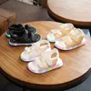 Sandales d'été lumineuses LED pour enfants, chaussures lumineuses à la mode pour garçons et filles, pour bébés et tout-petits, taille 21-30