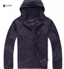 Gratis Ship Summer Womens Men Märke RaN Jacket Coats Outdoor Casual Hoodies Vindskyddad och Vattentät Sunscreen Face Coats Black White XS-XXXL