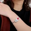 Mode-Designer-Armband aus Edelstahl für Damen, medizinisches ID-Kettenarmband, verstellbare Weihnachtsarmbänder, Schmuck, Geschenke für Frauen und Mädchen im Großhandel