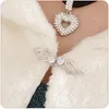 F ~ 3XL Plus Size Wedding Crystal Wraps Scialle Mantello Mantello da sposa Bolero Cappotto invernale Grande stola Giacca in pelliccia sintetica per spose da donna