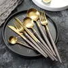 4pcs / set occidentale Dinnerware Set in acciaio inossidabile Spoon Fork Knife Set posate da tavola Portogallo moderna Insieme di pranzo